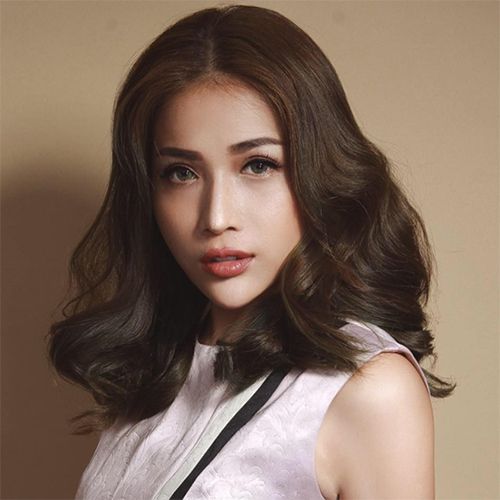 Khả Như "từng nhận cả vai quần chúng không thoại"