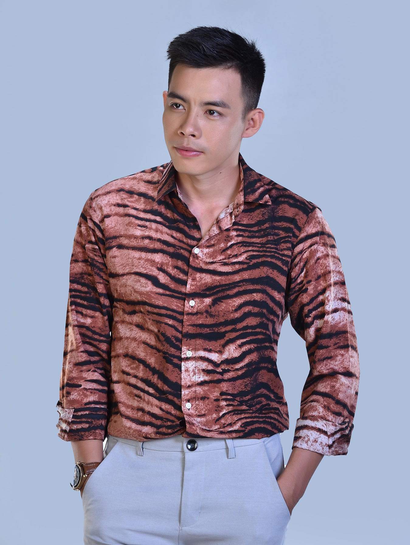 Hoàng Tuấn
